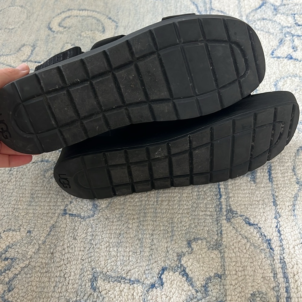 UGG gladiator sandals leather black 8.5 - Picture 4 of 5